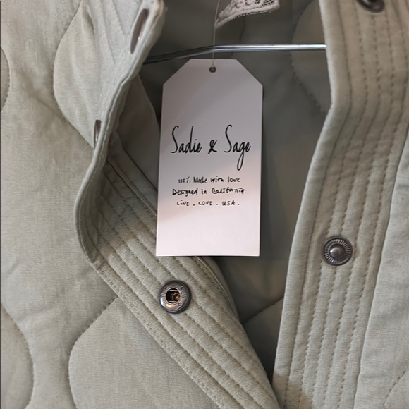 Sadie & Sage Light Green Quilted Bomber Jacket - Picture 4 of 7